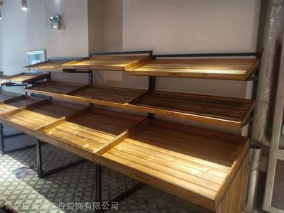 青岛展柜工厂 定制精品果蔬展架，钢木防腐木之选